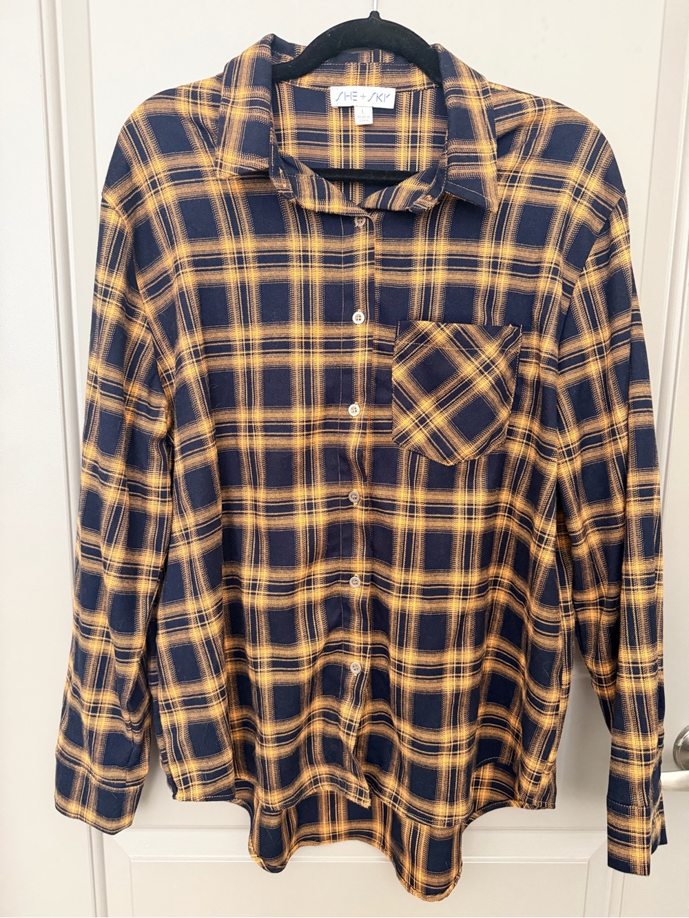 She + Sky Women’s Navy and Yellow Plaid Button-Down Shirt size Large